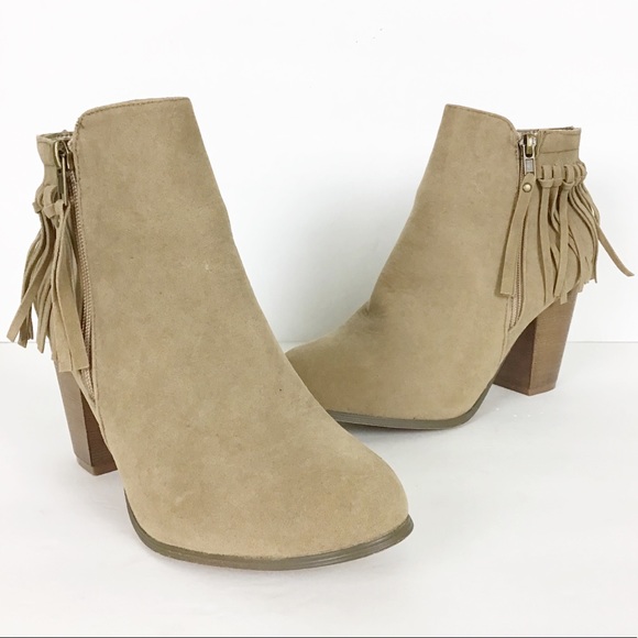 ADRIANA Juniper-55 fringe boho booties NWOB Women’s size 10 - Picture 1 of 7